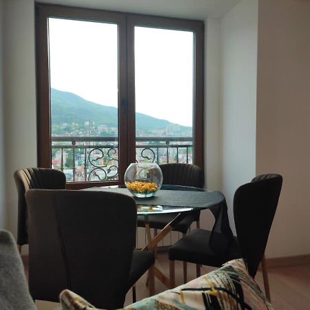 Grand View Apartment سكوبجي المظهر الخارجي الصورة