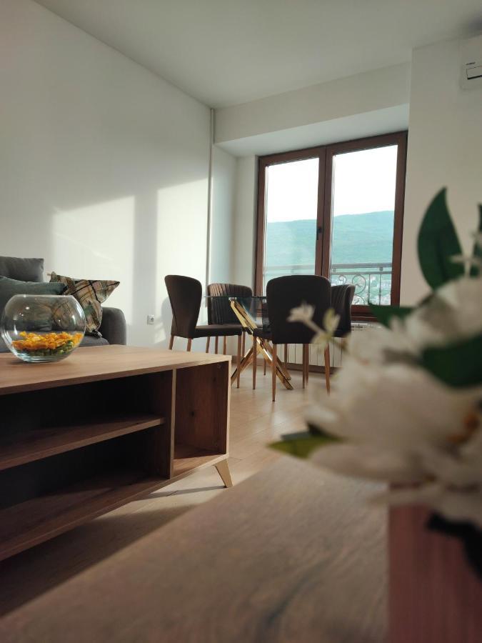 Grand View Apartment سكوبجي المظهر الخارجي الصورة